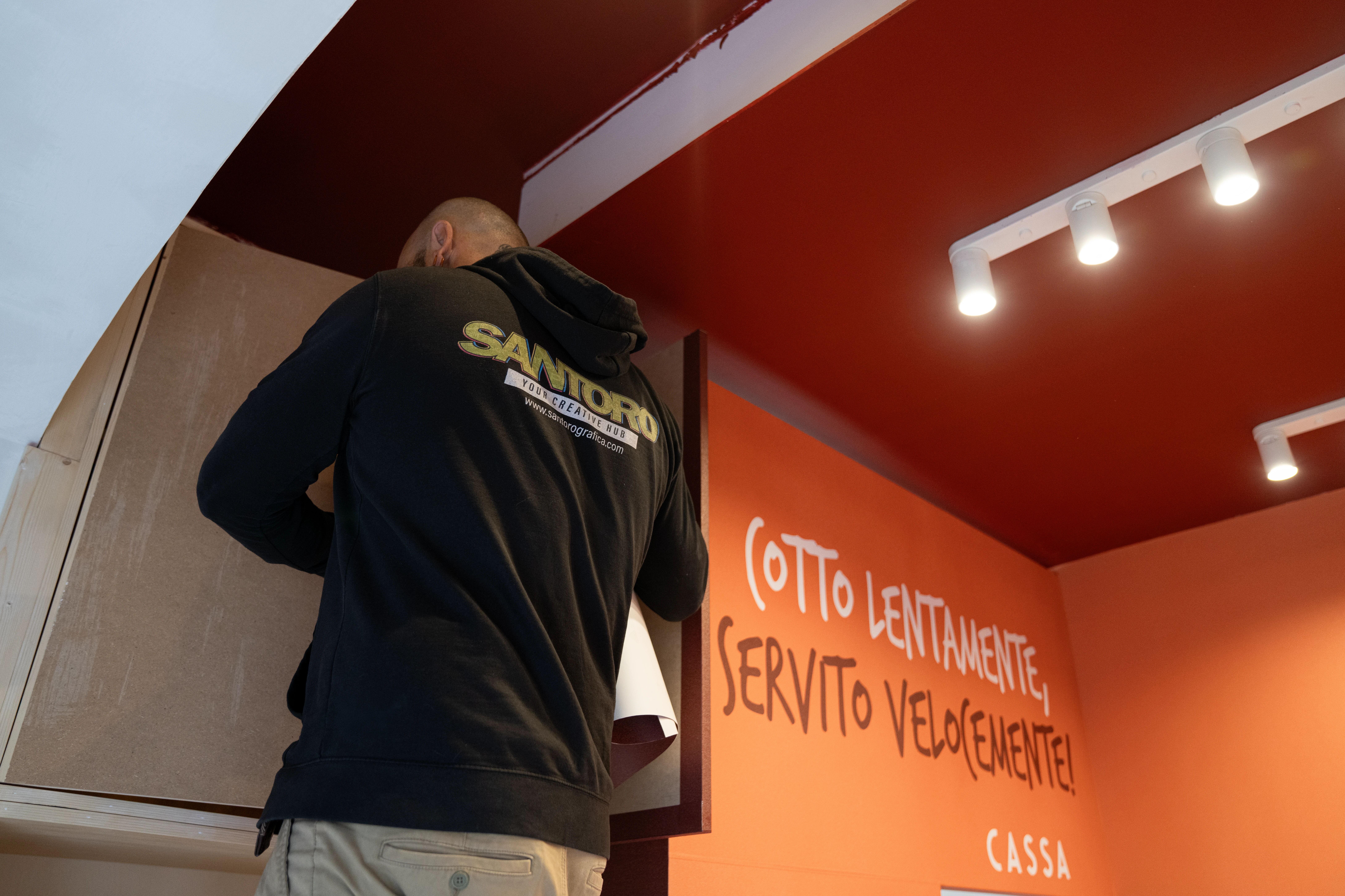 Brand Identity e Visual Communication - Stracotto, l’esclusiva apertura ha scelto Santoro Creative hub per creare un’identità inimitabile!